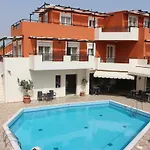 Kristi Aparthotel
