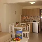 Kristi 4*