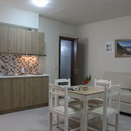 Aparthotel Kristi 4*