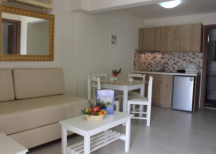 Kristi Aparthotel 4*