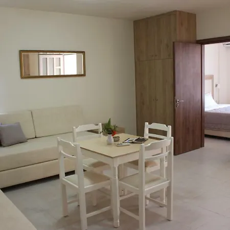 Kristi Apartahotel 4*