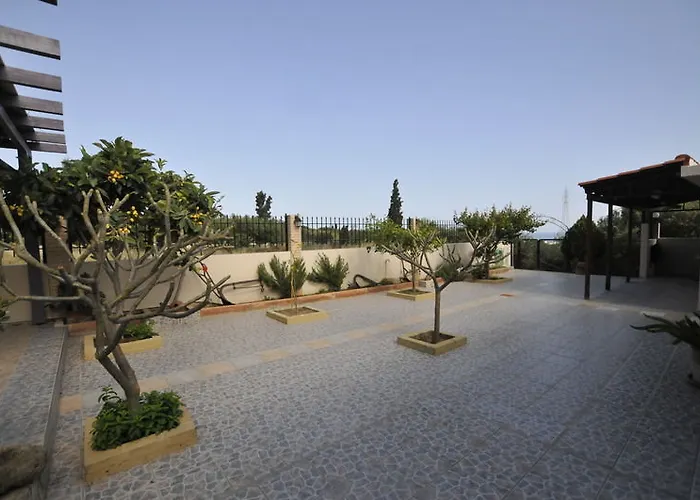 Kristi 4* הרסוניסוס