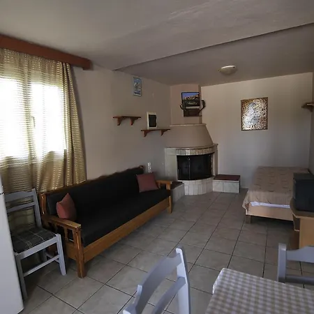 Kristi 아파트호텔 헐소니소스