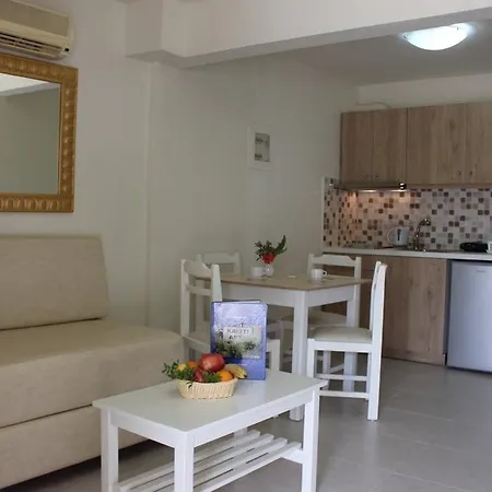 Kristi Apartmanhotel 4*